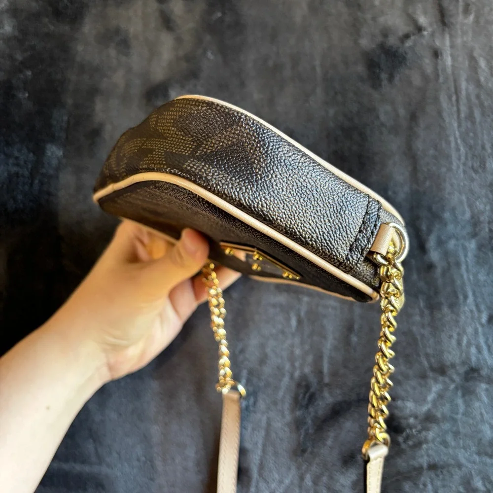 Michael Kors Monogram‎ Camera Crossbody Bag Gold Chain Beige Trim